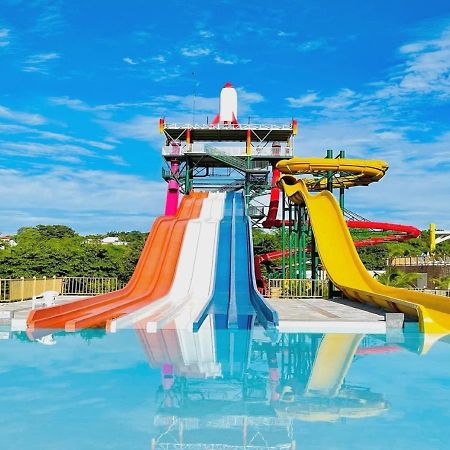 Villas Diroma Com Um Dia No Acqua Park, Splash E Slide Caldas Novas Kültér fotó