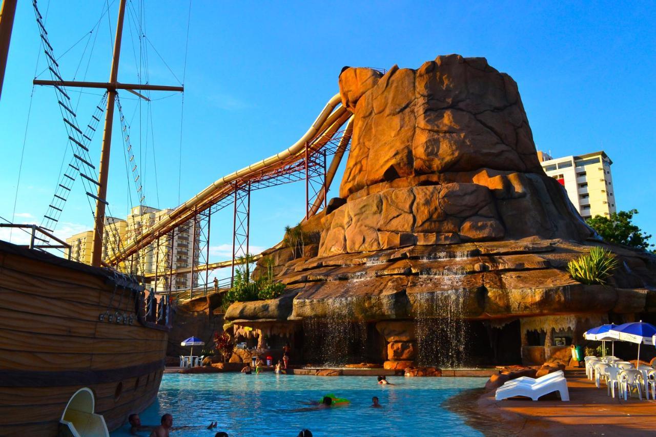 Villas Diroma Com Um Dia No Acqua Park, Splash E Slide Caldas Novas Kültér fotó