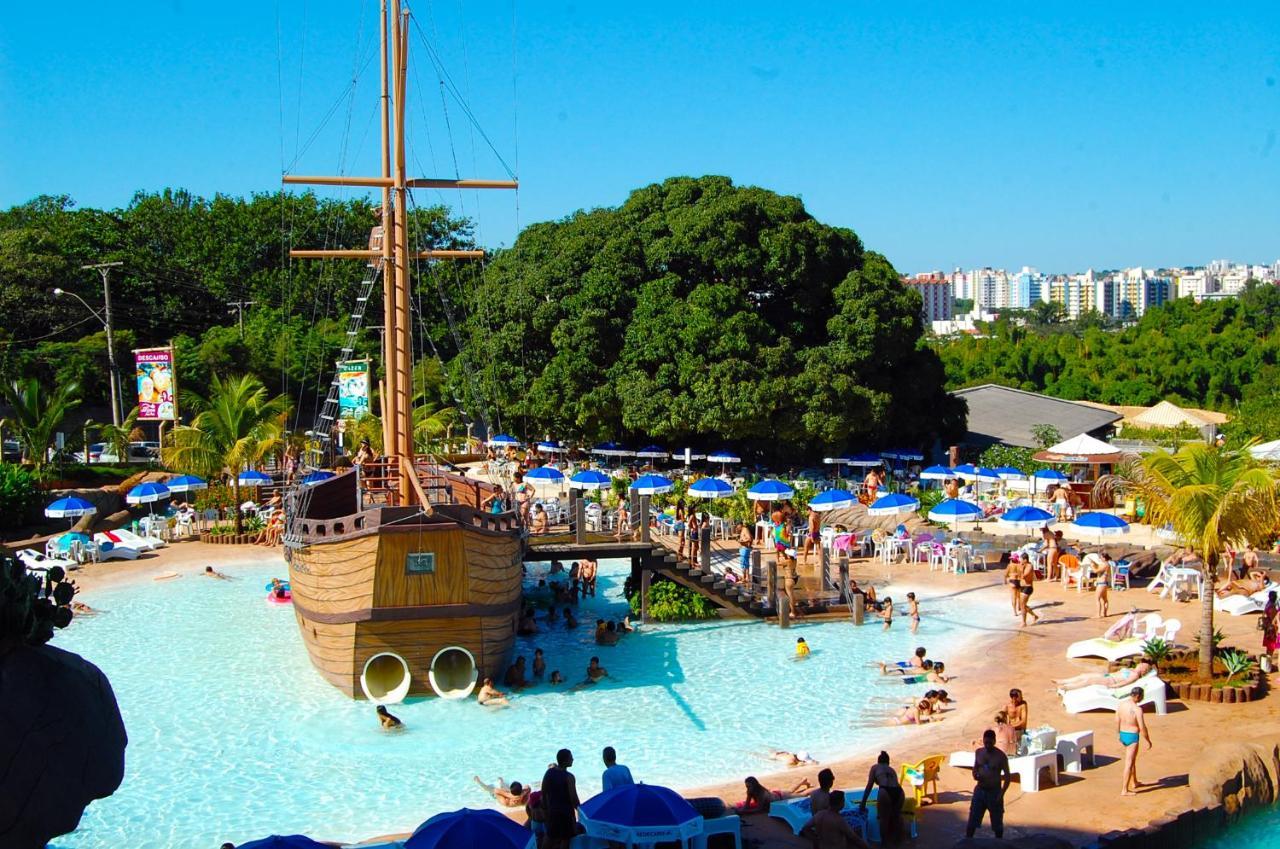 Villas Diroma Com Um Dia No Acqua Park, Splash E Slide Caldas Novas Kültér fotó
