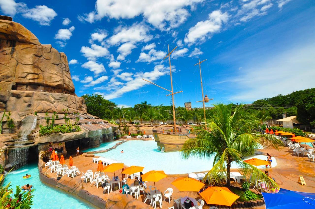 Villas Diroma Com Um Dia No Acqua Park, Splash E Slide Caldas Novas Kültér fotó
