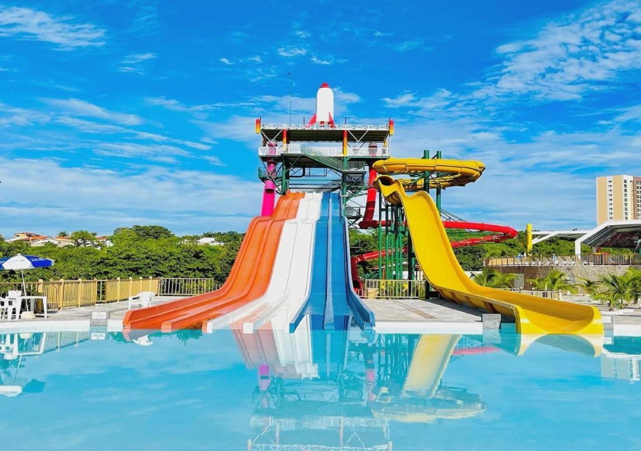 Villas Diroma Com Um Dia No Acqua Park, Splash E Slide Caldas Novas Kültér fotó