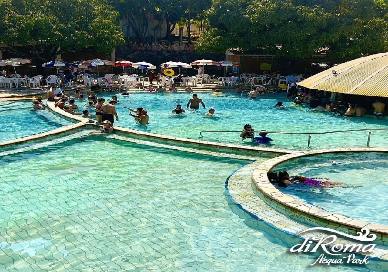 Villas Diroma Com Um Dia No Acqua Park, Splash E Slide Caldas Novas Kültér fotó