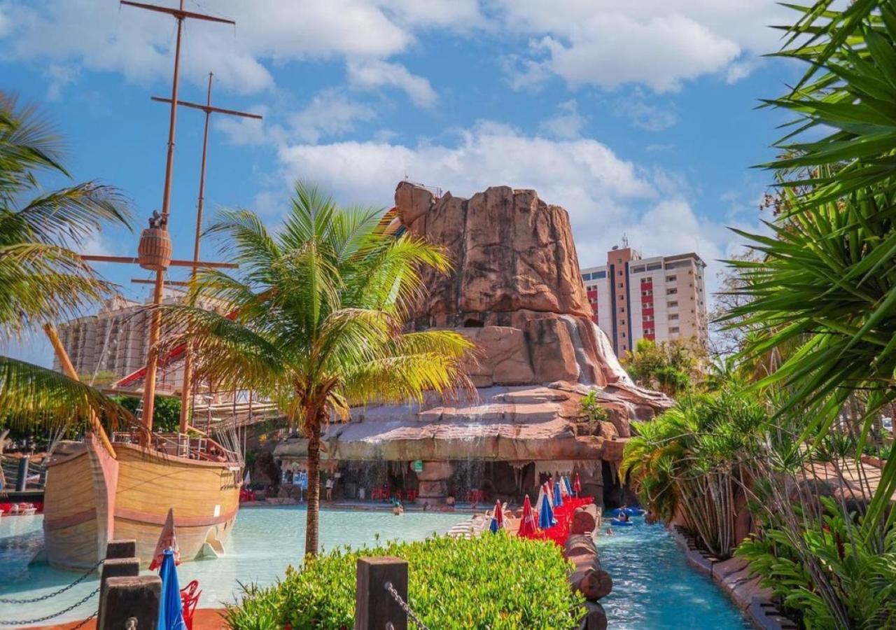 Villas Diroma Com Um Dia No Acqua Park, Splash E Slide Caldas Novas Kültér fotó